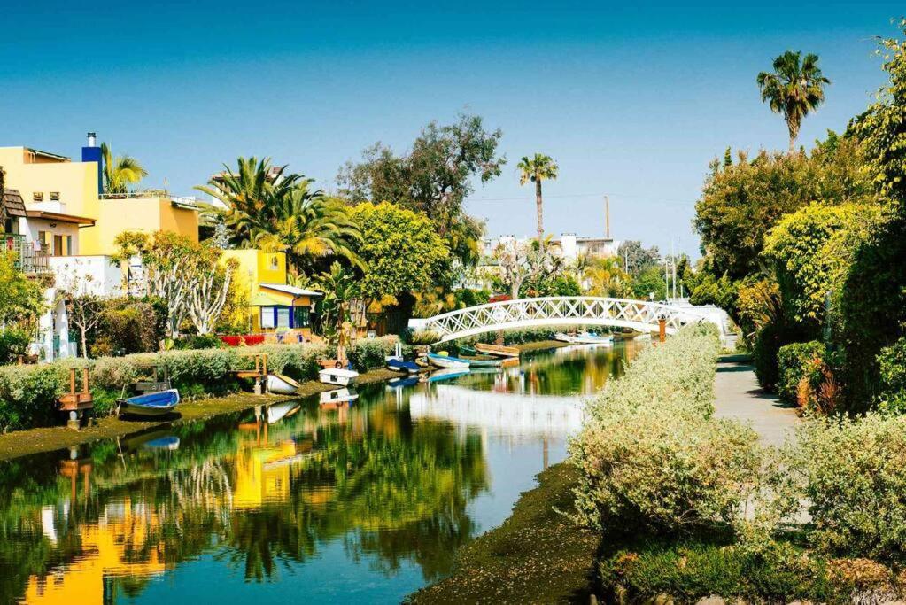 Artsy Venice Canals W/rooftop & Sauna